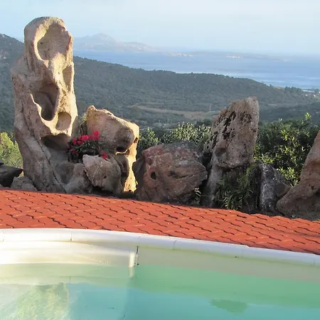 Luna Ruja Bed & Breakfast Cannigione