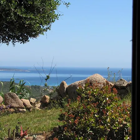 Luna Ruja Bed & Breakfast